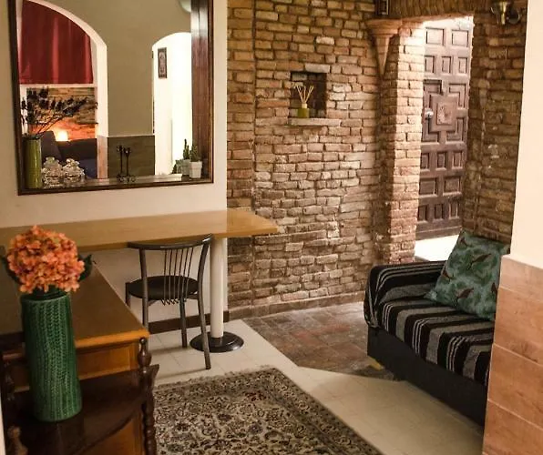 Medieval central apartment